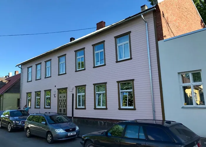 Chelsea Karusselli 3-2 Apartament *