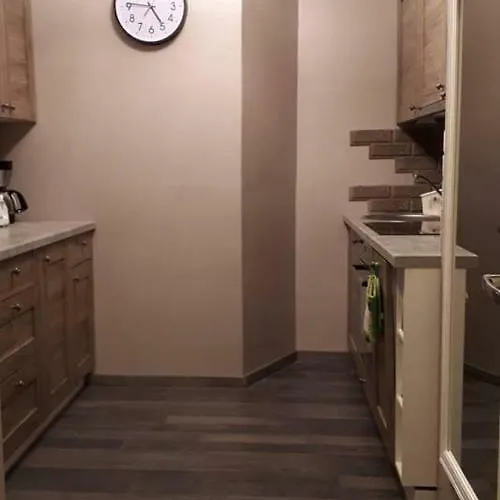 Chelsea Karusselli 3-2 Apartament Parnawa